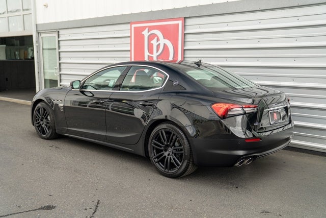 2022 Maserati Ghibli Modena Q4