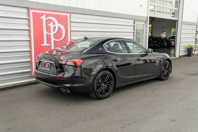 2022 Maserati Ghibli Modena Q4
