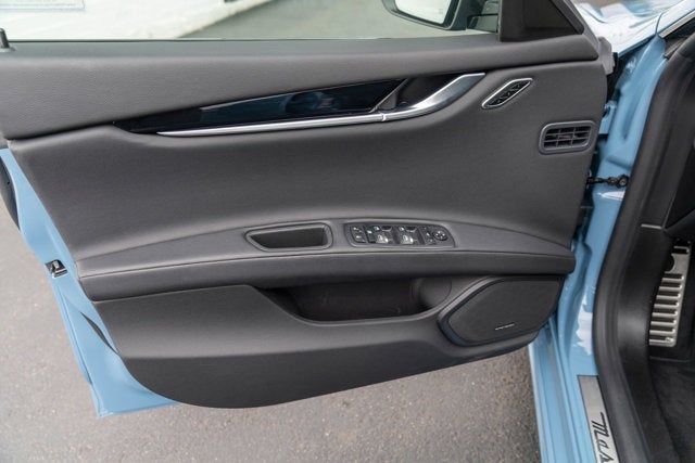 2022 Maserati Ghibli Modena Q4