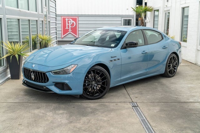 2022 Maserati Ghibli Modena Q4