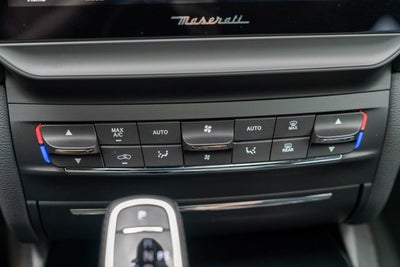 2022 Maserati Ghibli Modena Q4