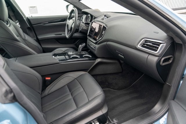 2022 Maserati Ghibli Modena Q4