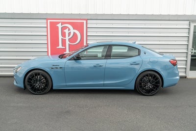 2022 Maserati Ghibli Modena Q4