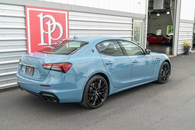 2022 Maserati Ghibli Modena Q4