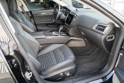 2021 Maserati Ghibli Trofeo