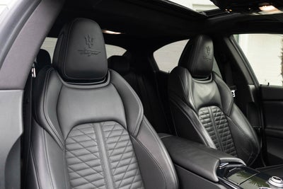2022 Maserati Ghibli Trofeo