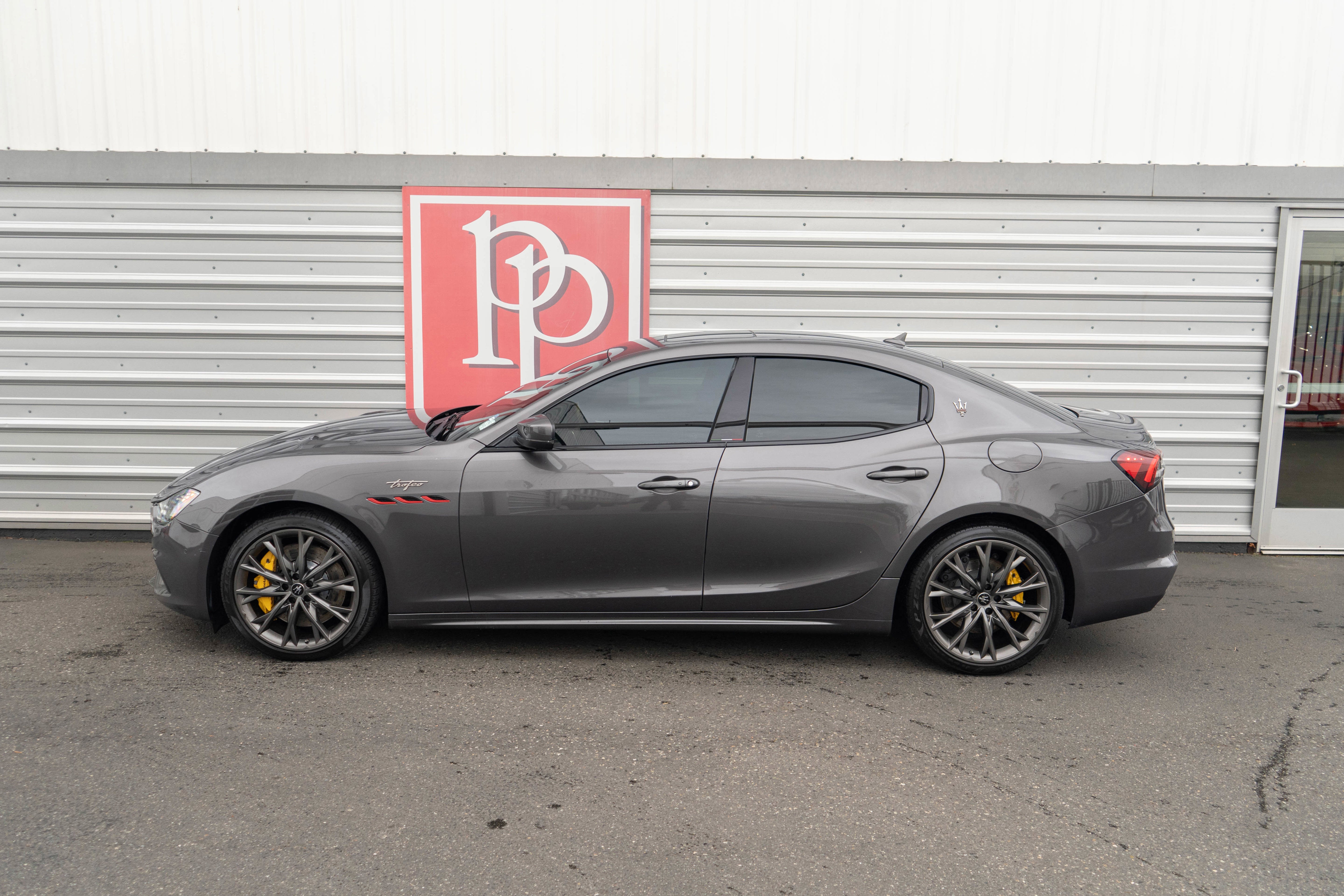 2022 Maserati Ghibli Trofeo