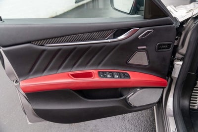 2022 Maserati Ghibli Trofeo