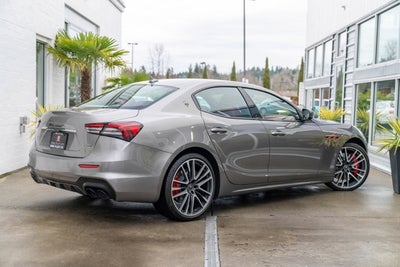 2022 Maserati Ghibli Trofeo
