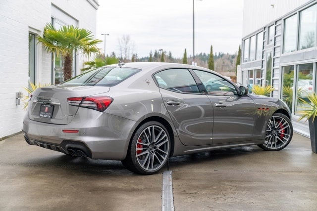 2022 Maserati Ghibli Trofeo