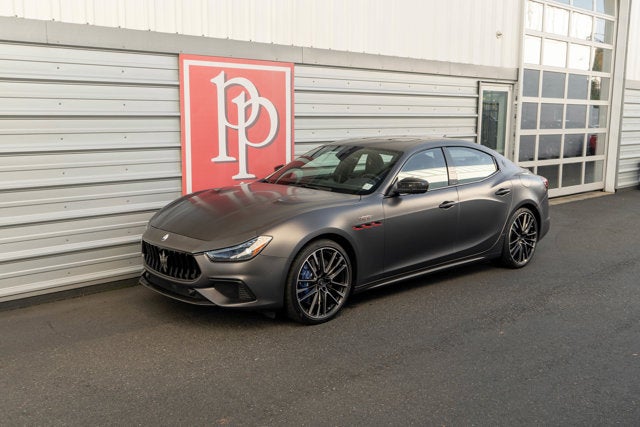 2022 Maserati Ghibli Trofeo