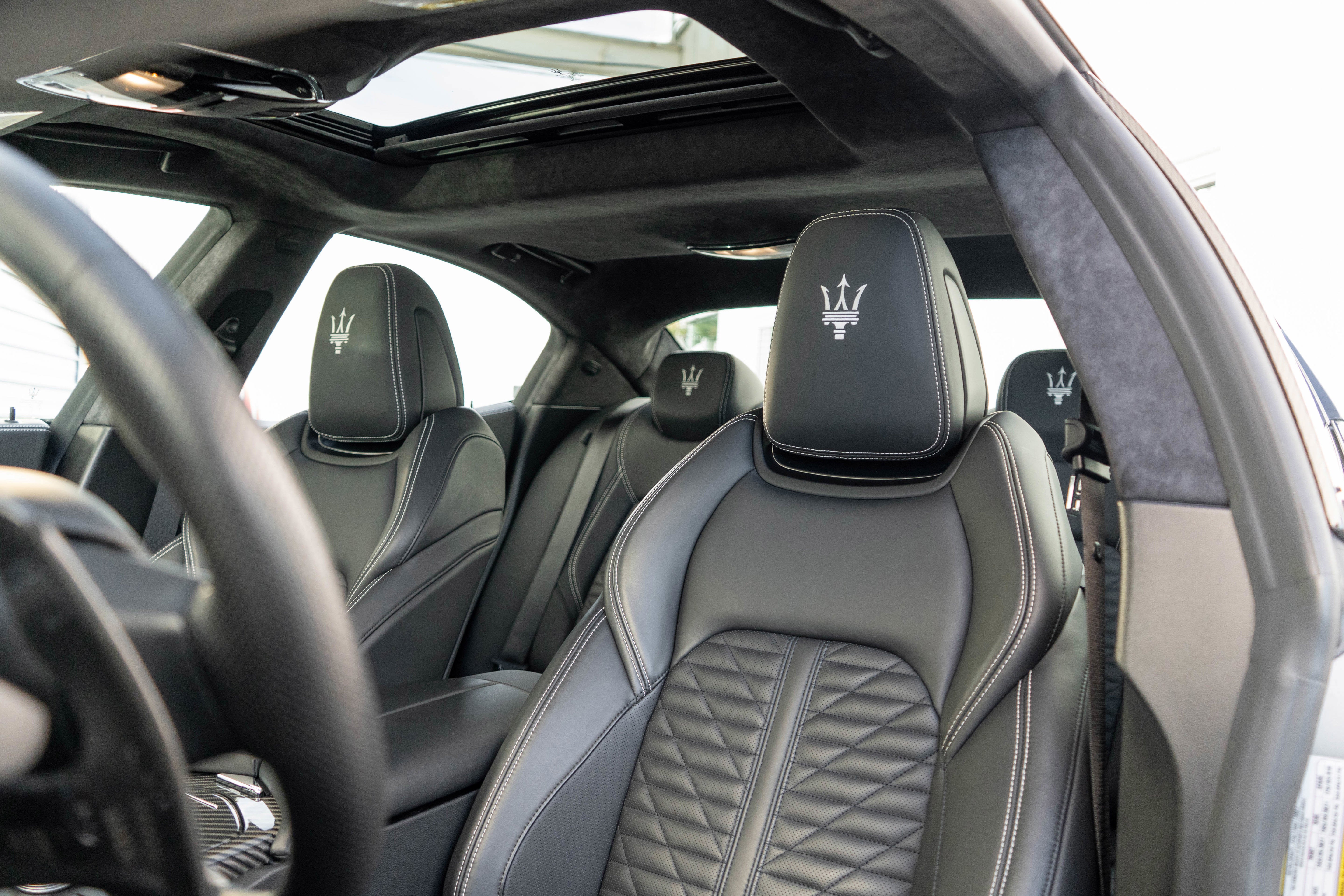 2022 Maserati Ghibli Trofeo