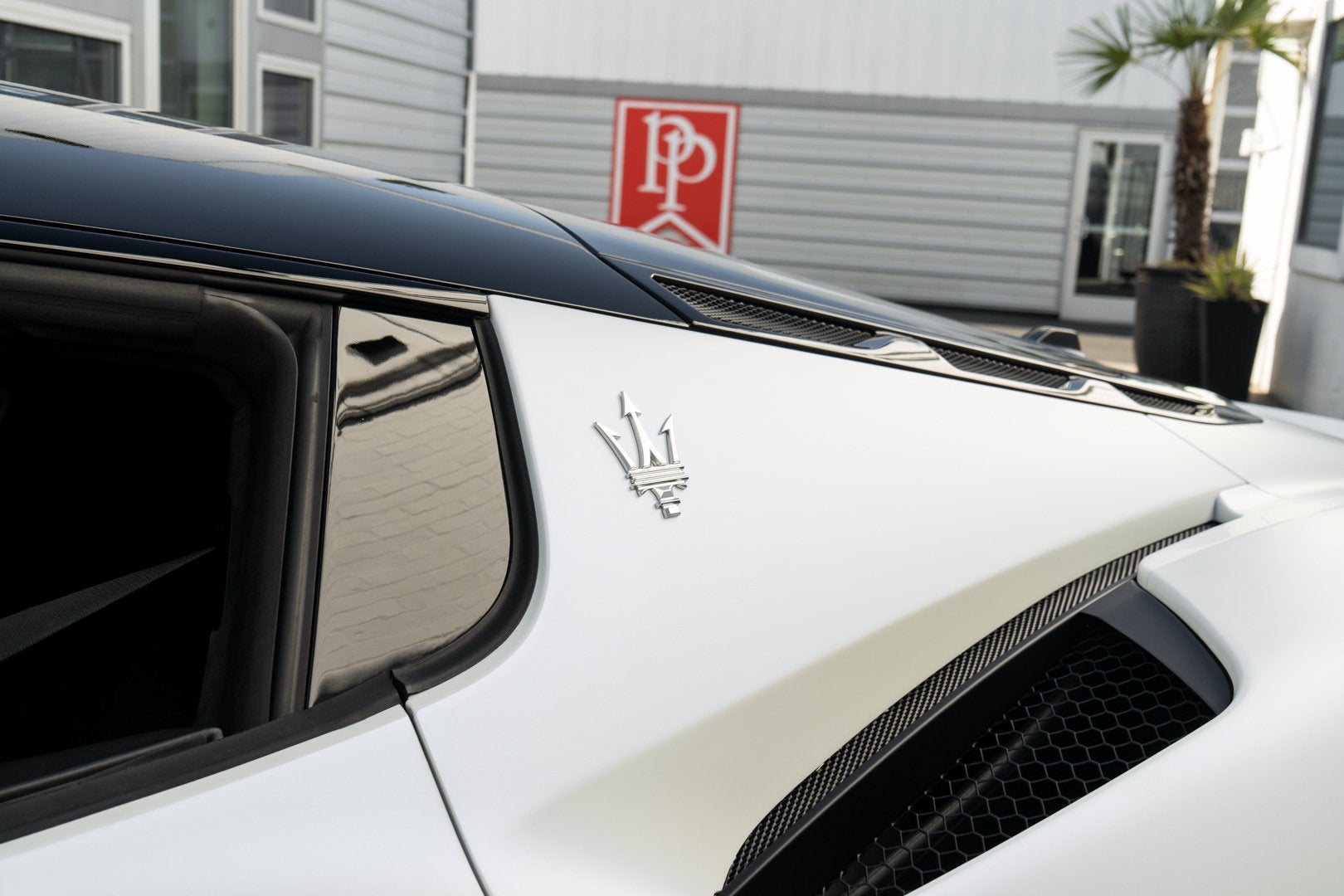 2023 Maserati MC20 Coupe