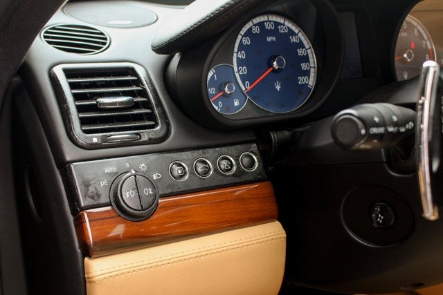 2005 Maserati Quattroporte 4dr Sdn