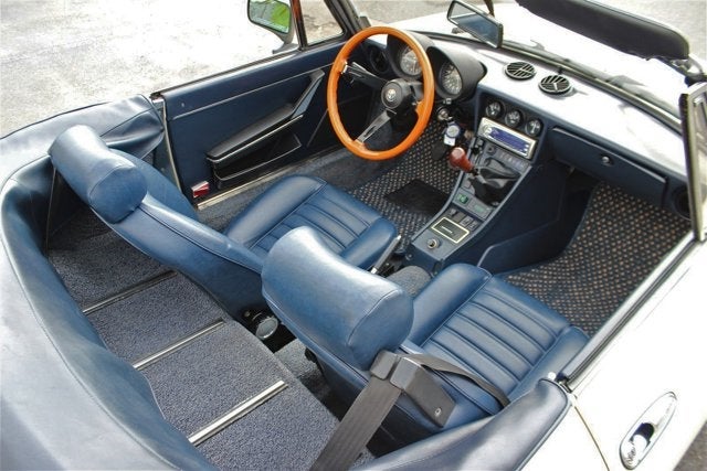 1984 Alfa Romeo Spider Veloce Base