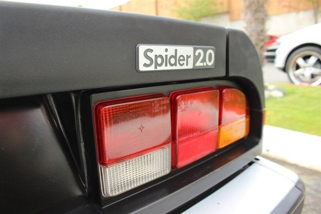 1984 Alfa Romeo Spider Veloce Base