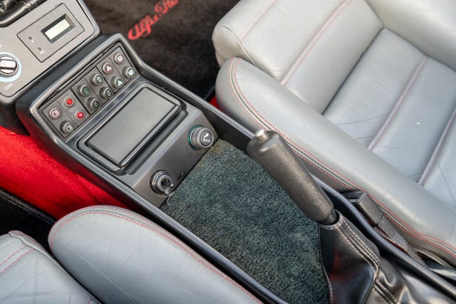1989 Alfa Romeo Spider Quadrifoglio