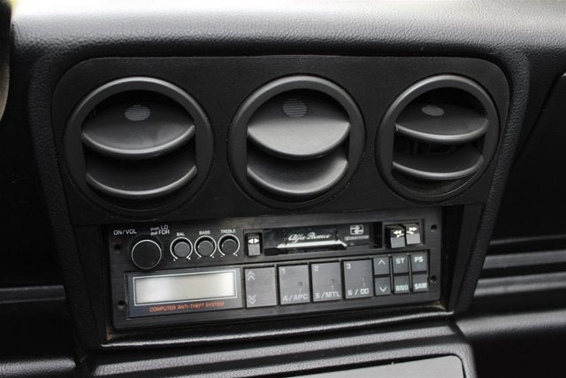 1988 Alfa Romeo Spider Quadrifoglio