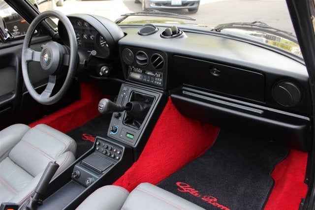 1988 Alfa Romeo Spider Quadrifoglio