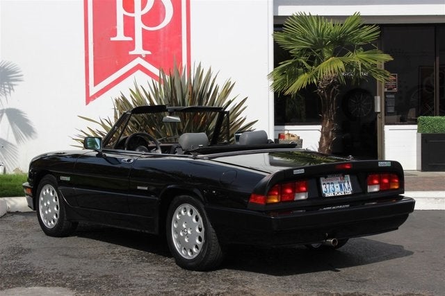 1988 Alfa Romeo Spider Quadrifoglio