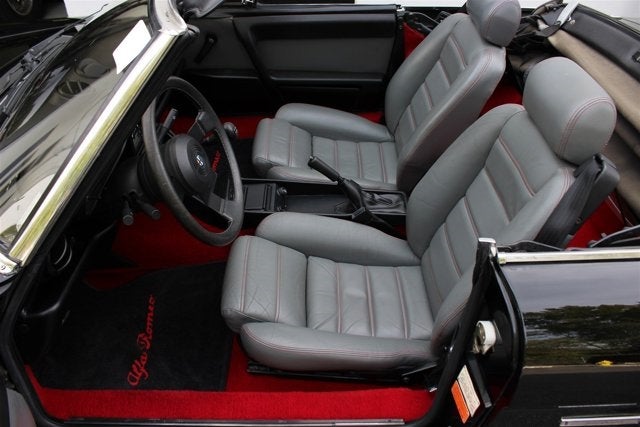 1988 Alfa Romeo Spider Quadrifoglio