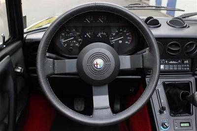 1988 Alfa Romeo Spider Quadrifoglio