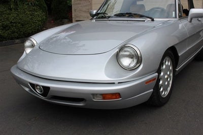 1991 Alfa Romeo Spider Veloce