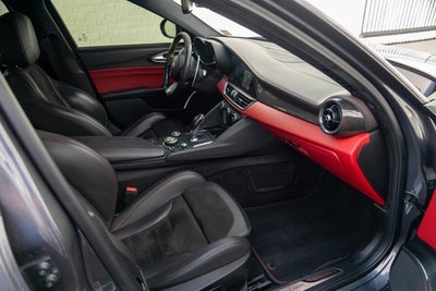 2018 Alfa Romeo Giulia Quadrifoglio RWD