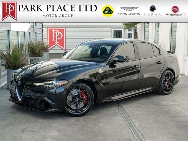 2017 Alfa Romeo Giulia Quadrifoglio