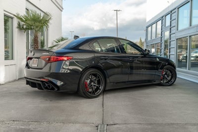 2017 Alfa Romeo Giulia Quadrifoglio