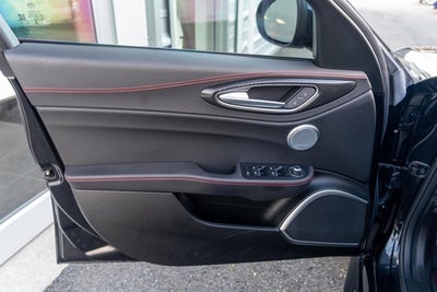 2017 Alfa Romeo Giulia Quadrifoglio