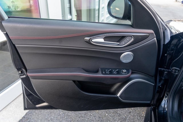 2017 Alfa Romeo Giulia Quadrifoglio