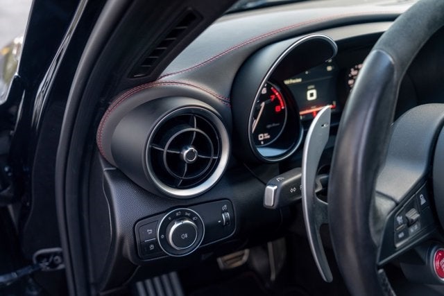 2017 Alfa Romeo Giulia Quadrifoglio