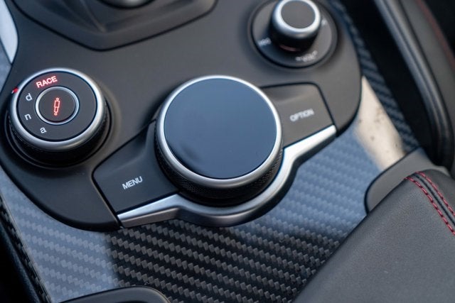 2017 Alfa Romeo Giulia Quadrifoglio