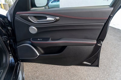 2017 Alfa Romeo Giulia Quadrifoglio