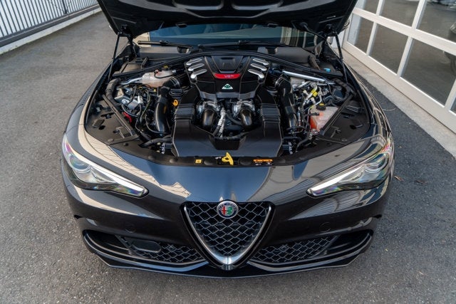 2017 Alfa Romeo Giulia Quadrifoglio