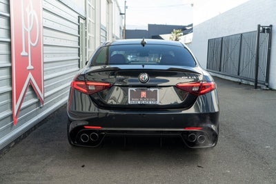 2017 Alfa Romeo Giulia Quadrifoglio