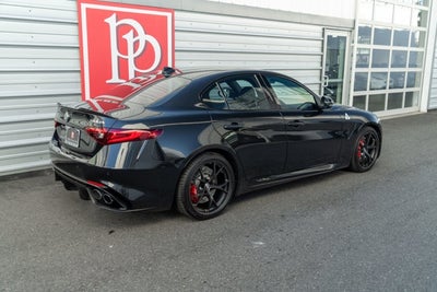 2017 Alfa Romeo Giulia Quadrifoglio