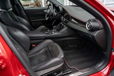 2018 Alfa Romeo Giulia Quadrifoglio
