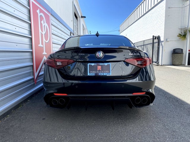 2017 Alfa Romeo Giulia Quadrifoglio