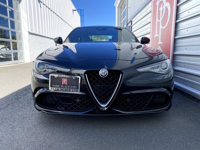 2017 Alfa Romeo Giulia Quadrifoglio