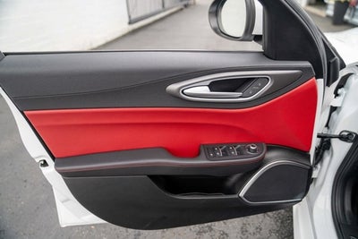 2018 Alfa Romeo Giulia RWD