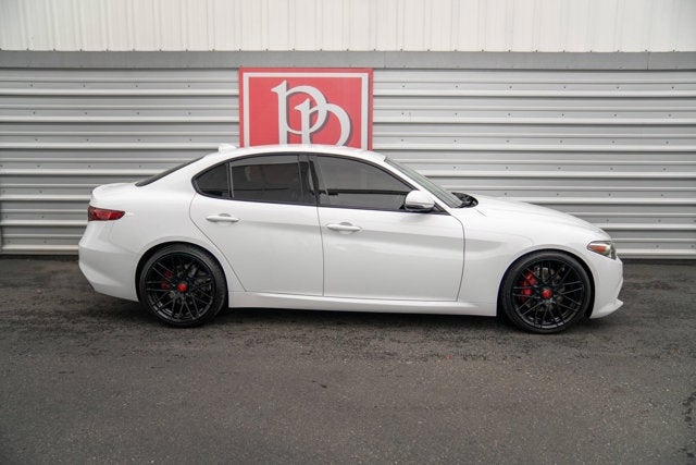 2018 Alfa Romeo Giulia RWD