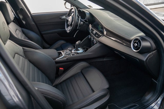 2023 Alfa Romeo Giulia Quadrifoglio