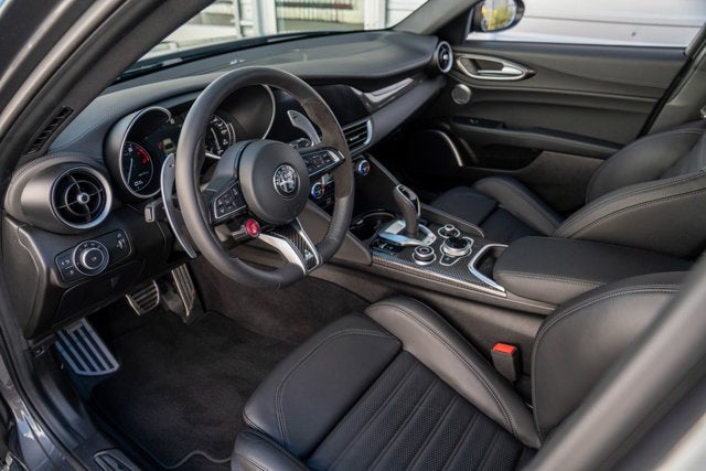 2023 Alfa Romeo Giulia Quadrifoglio
