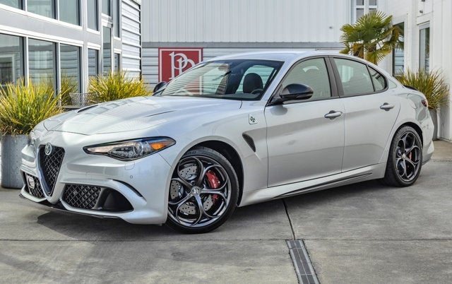 2020 Alfa Romeo Giulia Quadrifoglio
