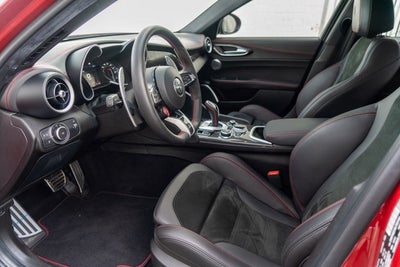 2020 Alfa Romeo Giulia Quadrifoglio