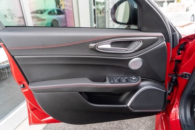 2020 Alfa Romeo Giulia Quadrifoglio