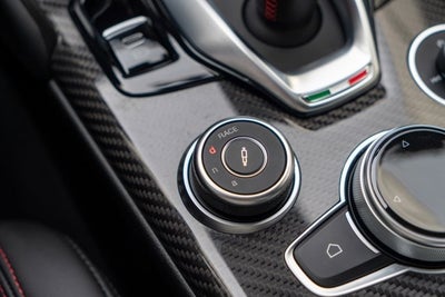 2020 Alfa Romeo Giulia Quadrifoglio