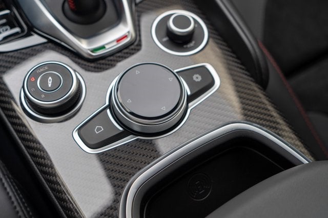 2020 Alfa Romeo Giulia Quadrifoglio